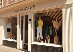 Au showroom de Carole