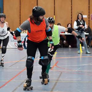 Match de Roller Derby arrangé selon les règles de la BD Zombillénium d'Arthur de Pins - complexe sportif M. Thorez