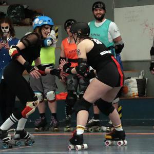 Match de Roller Derby arrangé selon les règles de la BD Zombillénium d'Arthur de Pins - complexe sportif M. Thorez