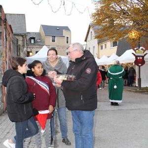 Marché de Noël 2019 - Tombola du Conseil Municipal des Jeunes au profit des enfants du Burkina Faso