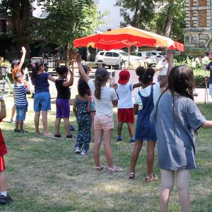 Un été au parc - Boum avec les animateurs