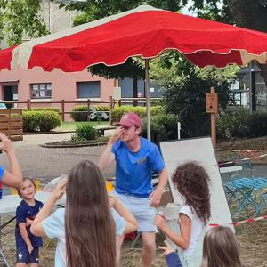 Un été au parc - La danse d'un été au parc avec les animateurs
