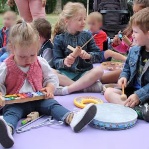 Un été au parc - Eveil musical 0-3 ans avec People&Baby