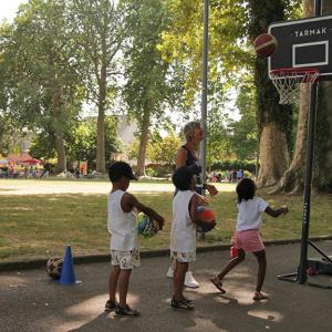 Un été au parc - Initiation basket avec l'ALH