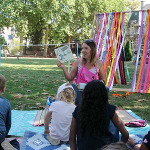 Un été au parc - Le tablier à histoires avec la bibliothèque Elsa Triolet
