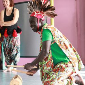 Harfleur fête La Semaine Bleue 2023 - Danse africaine avec l'association Yangalala à la résidence
