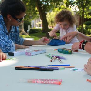 Un été au parc 2023 - Atelier créatif avec les agents de la bibliothèque