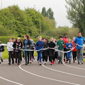 La course contre la faim 2023 avec les enfants des écoles et du collège d’Harfleur - complexe sportif M. Thorez