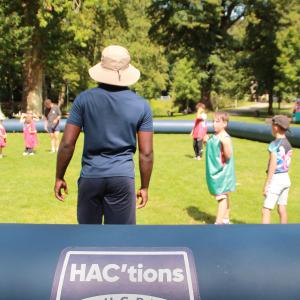 Un été au parc 2023 - Initiation rugby avec le Hac rugby