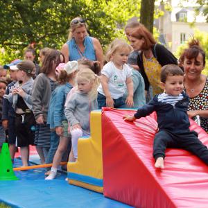 Un été au parc 2023 - Parcours moteur - Petite enfance